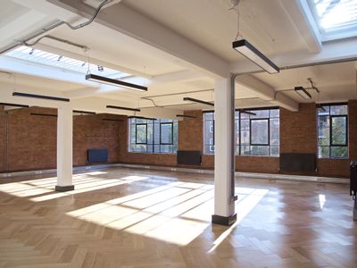 Property Image for Islington Studio, Linthwaite Business Centre, Manchester Road, Linthwaite, London, Greater London, N19 4NF