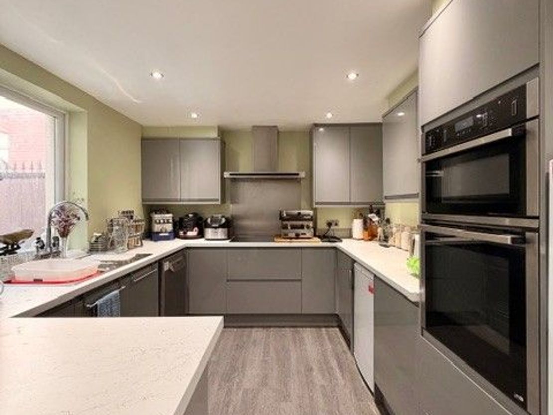 Bridges Guesthouse 10 General Street, Blackpool, FY1