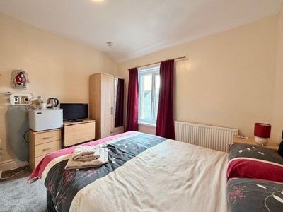 Property Image for Bridges Guesthouse 10 General Street, Blackpool, FY1