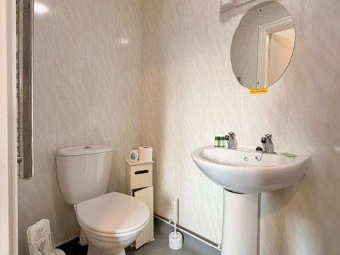 Bridges Guesthouse 10 General Street, Blackpool, FY1
