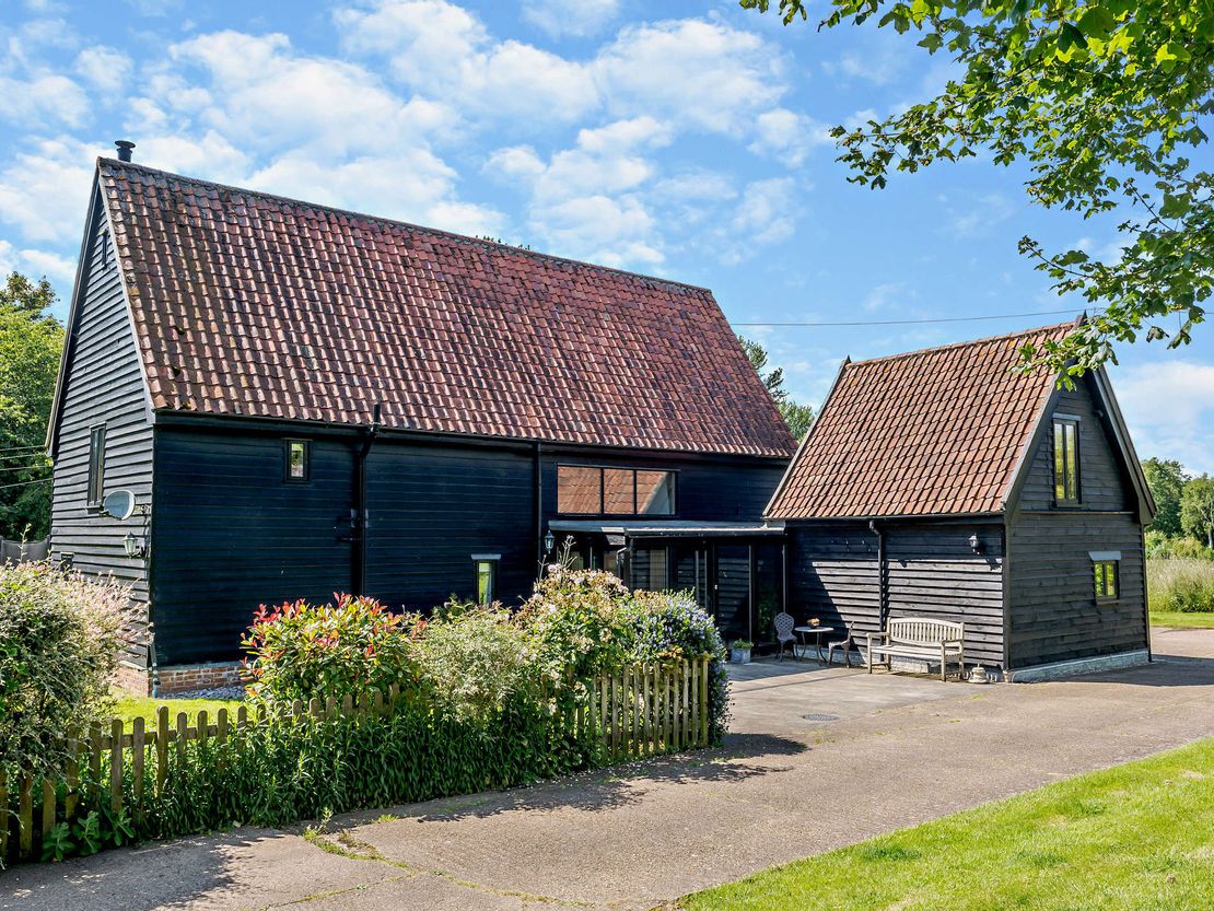 Weybread Lakes, Mill Lane, Weybread, Suffolk, IP21 5TP