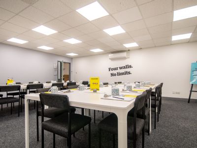 Property Image for Brooklands Court Business Centre, Tunstall Road, Leeds, West Yorkshire, LS11 5HL