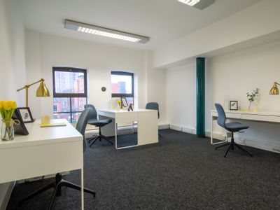 Property Image for Empress Business Centre, 380 Chester Road, Stretford, Manchester, Greater Manchester, M16 9EA