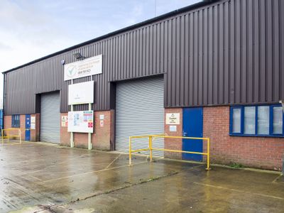 Property Image for K G House, Kingsfield Way, Northampton, Northamptonshire, NN5 7QS