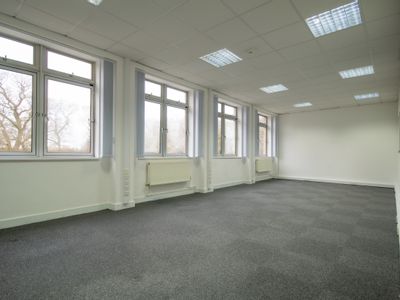 Property Image for Oaklands Business Centre, Hooton Road, Ellesmere Port, Hooton, Cheshire, CH66 7NZ