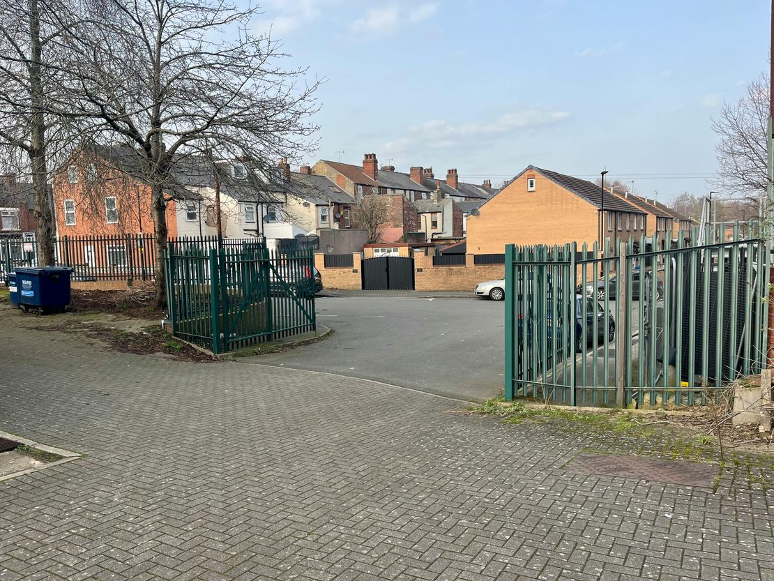 323-325 Abbeydale Road, Sheffield, S7 1FS