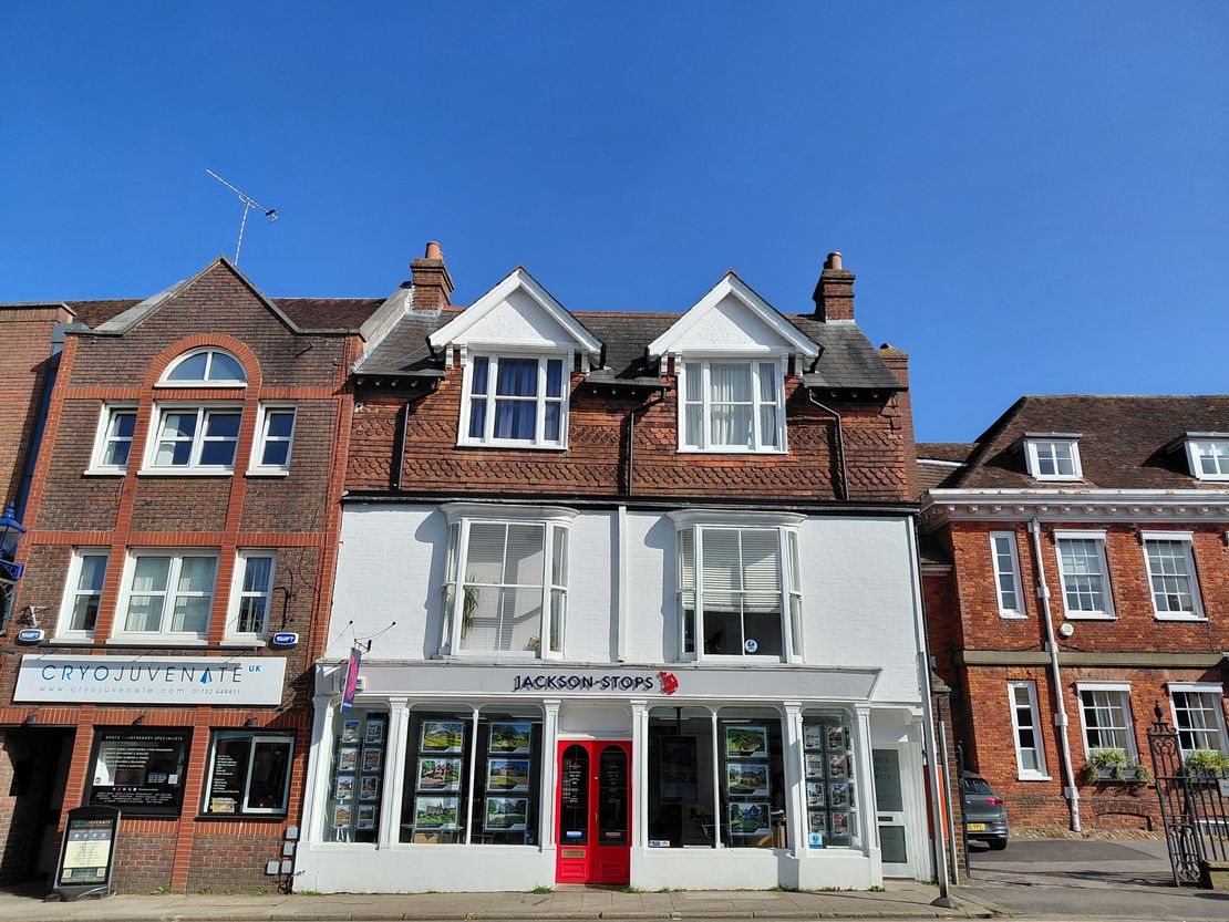 Victoria House, 52 High Street, Sevenoaks, Kent, TN13 1JG