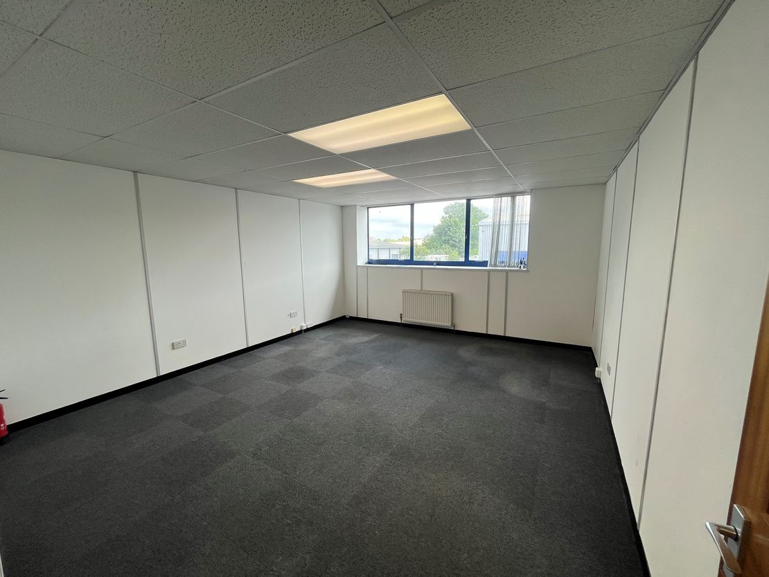 Unit 6, Bridgegate Centre, Welwyn Garden City, Hertfordshire, AL7 1JG