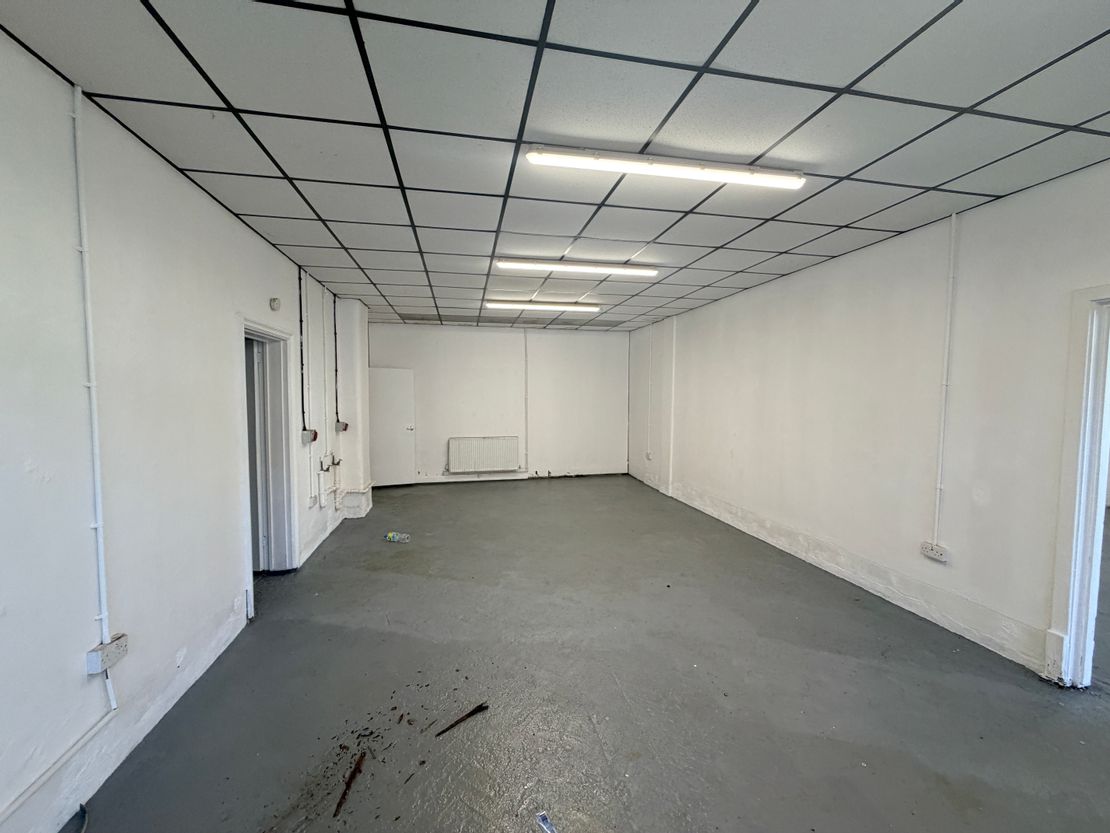 Unit 17 (Ground Floor) Britannia Estate, Leagrave Road, Luton, LU3 1RJ