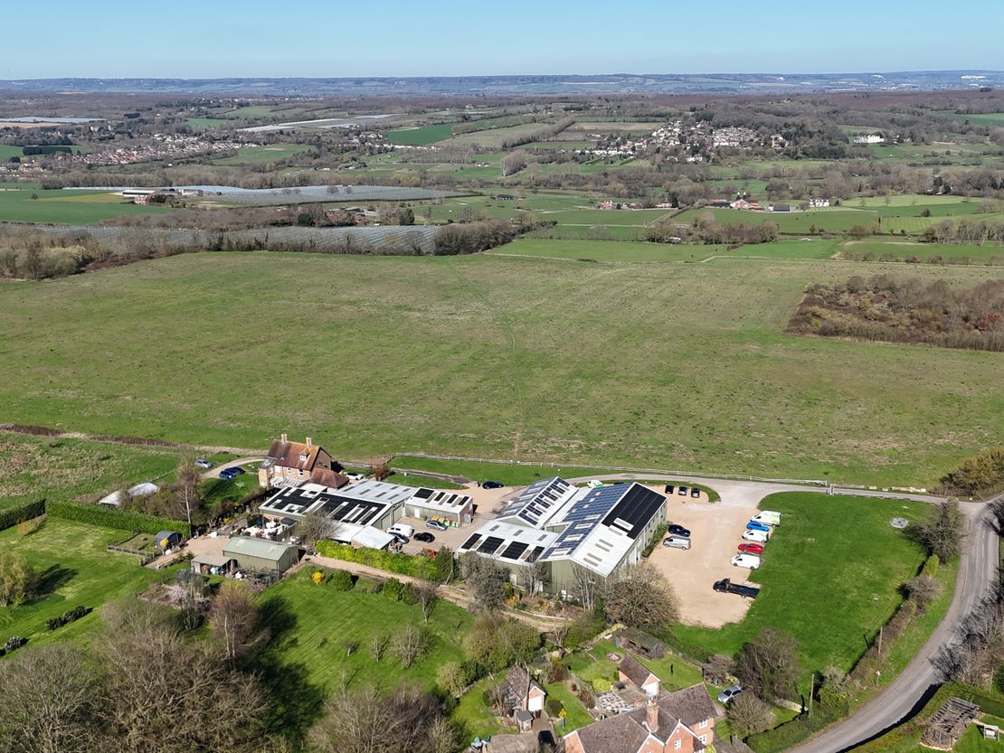 Shingle Barn, Smiths Hill, West Farleigh, Maidstone, Kent, ME15 0PH