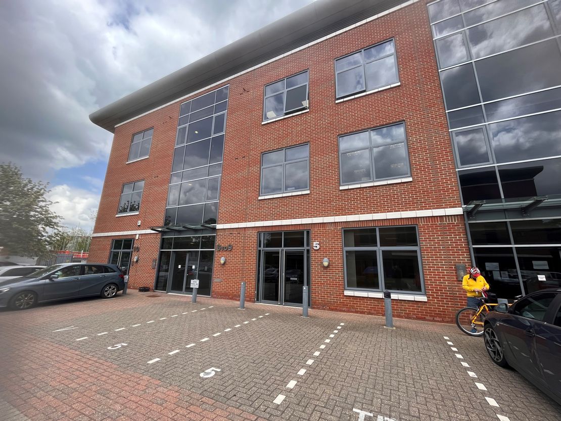 5 Waterside, Station Road, Harpenden, Hertfordshire, AL5 4US