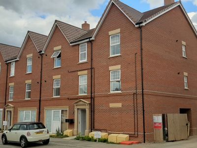 Property Image for Tavistock Place, 16, Summerlin Drive, Woburn Sands, MK17 8FW