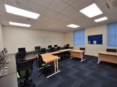 Property Image for 2nd Floor Offices, 130 Queens Road, Brighton, East Sussex, BN1 3WB