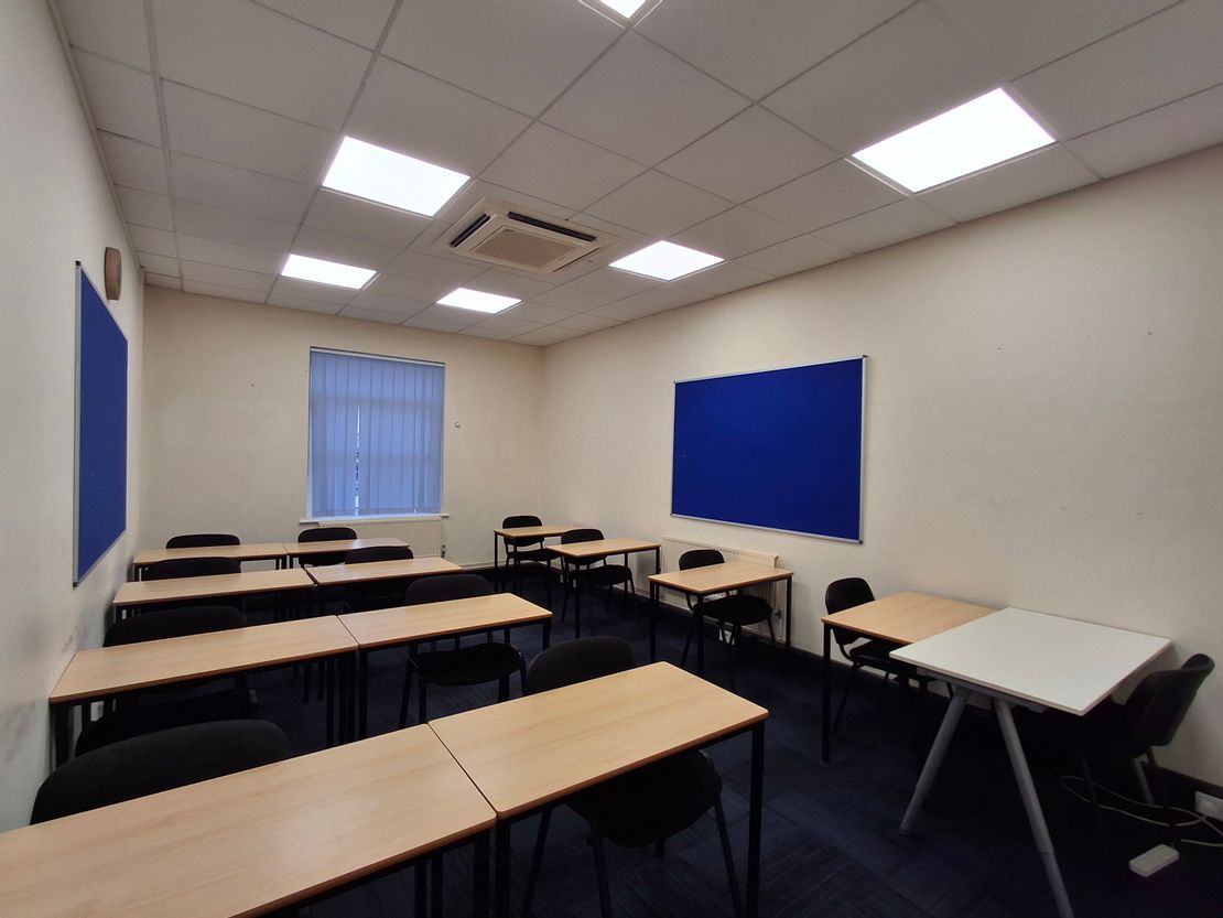 2nd Floor Offices, 130 Queens Road, Brighton, East Sussex, BN1 3WB