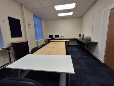 Property Image for 2nd Floor Offices, 130 Queens Road, Brighton, East Sussex, BN1 3WB