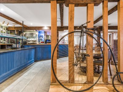 Property Image for The Walhampton Arms, Walhampton Hill, Walhampton, Lymington, Hampshire, SO41 5RE