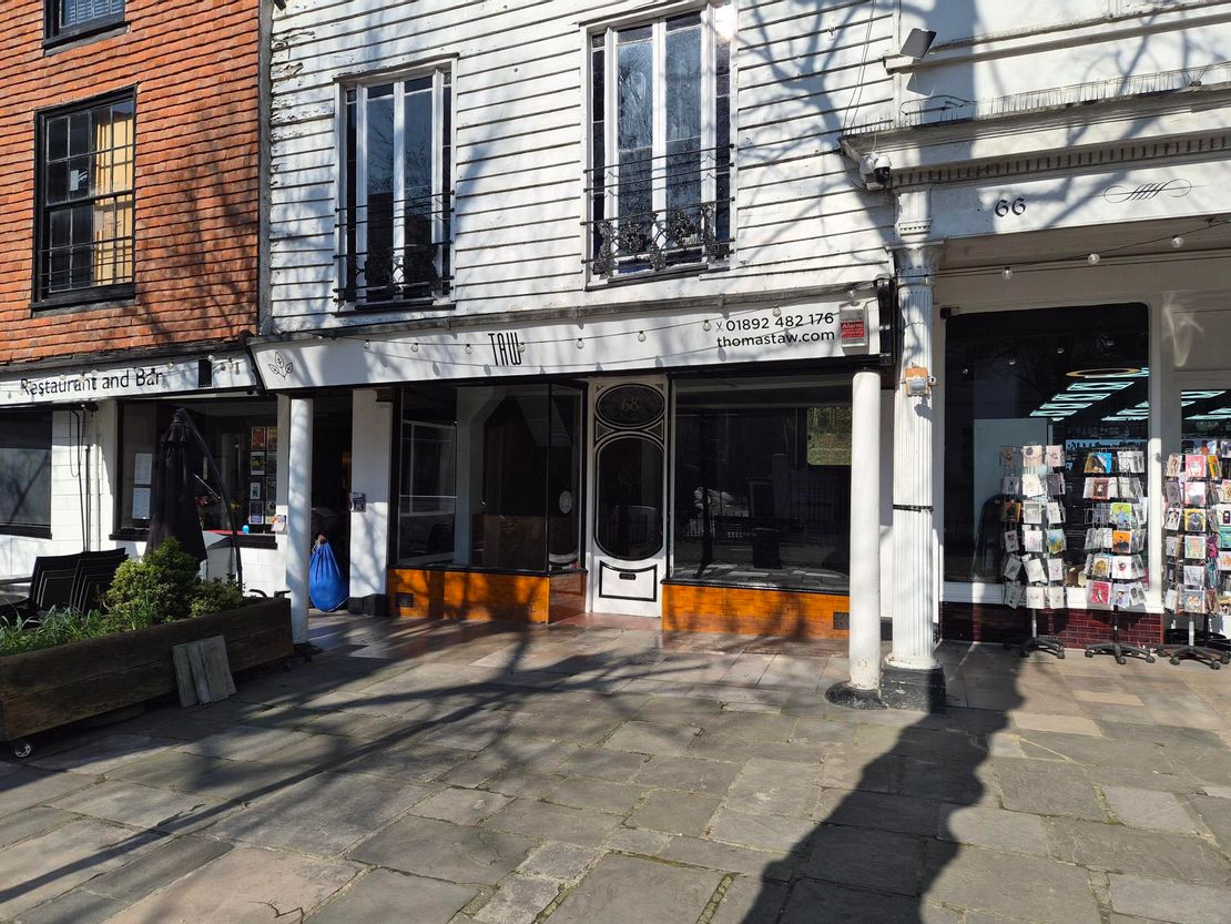 68 The Pantiles, Tunbridge Wells, Kent, TN2 5TN
