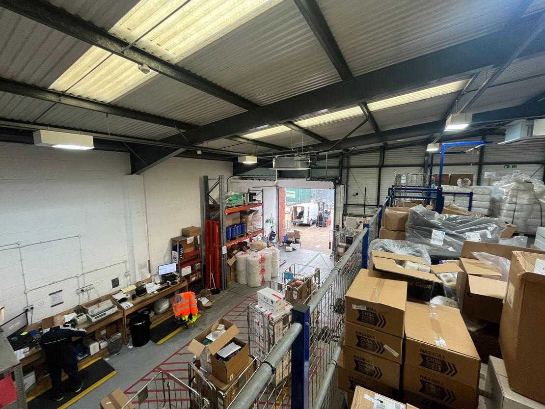 343 Edinburgh Avenue, Slough, Berkshire, SL1 4TU