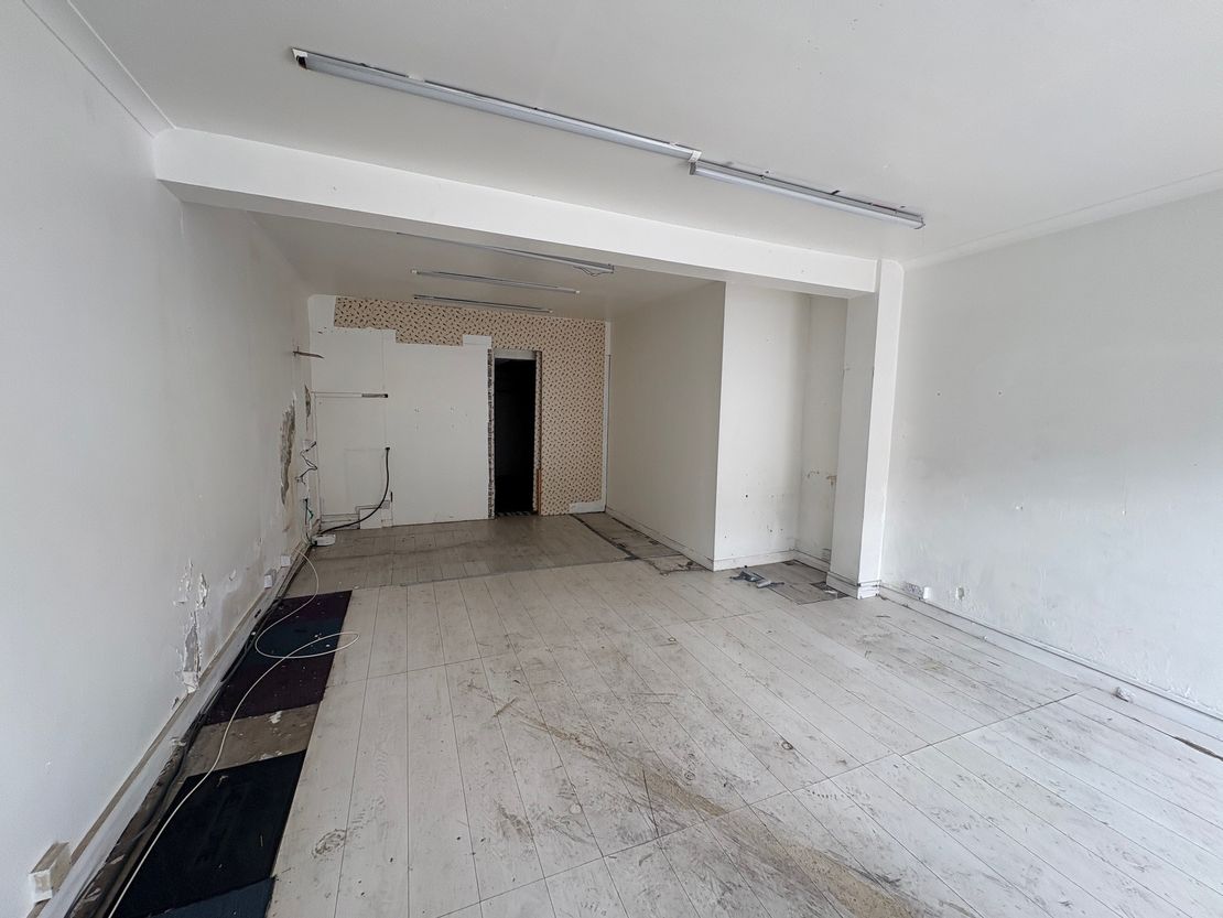 64 Malling Road, Snodland, Kent, ME6 5NB