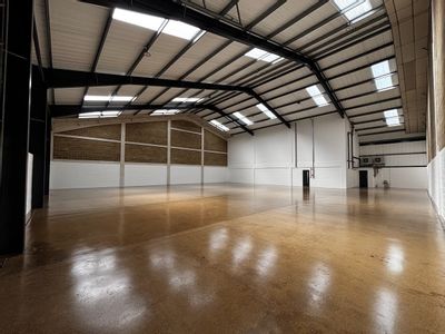 Property Image for Unit 10 Sundon Business Park, Dencora Way, Luton, LU3 3HP