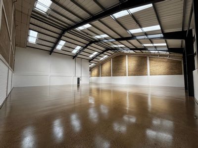 Property Image for Unit 10 Sundon Business Park, Dencora Way, Luton, LU3 3HP