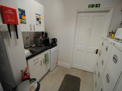 Property Image for 25 & 26, 25a & 26a Market Place, Wantage, OX12 8AE