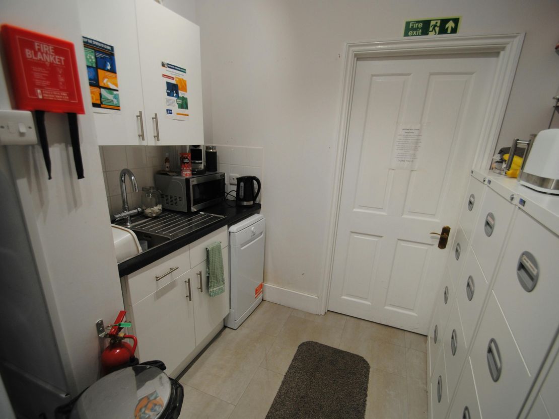 25 & 26, 25a & 26a Market Place, Wantage, OX12 8AE