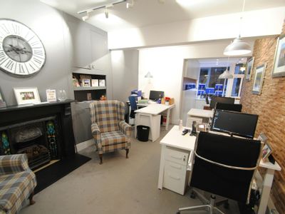 Property Image for 25 & 26, 25a & 26a Market Place, Wantage, OX12 8AE