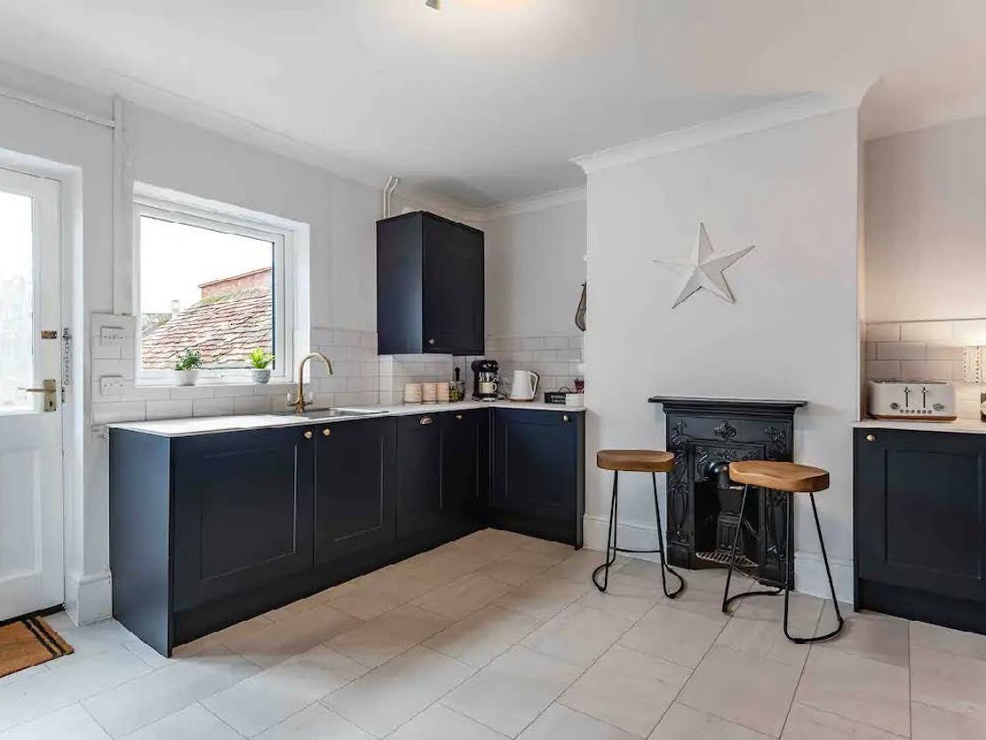 25 & 26, 25a & 26a Market Place, Wantage, OX12 8AE