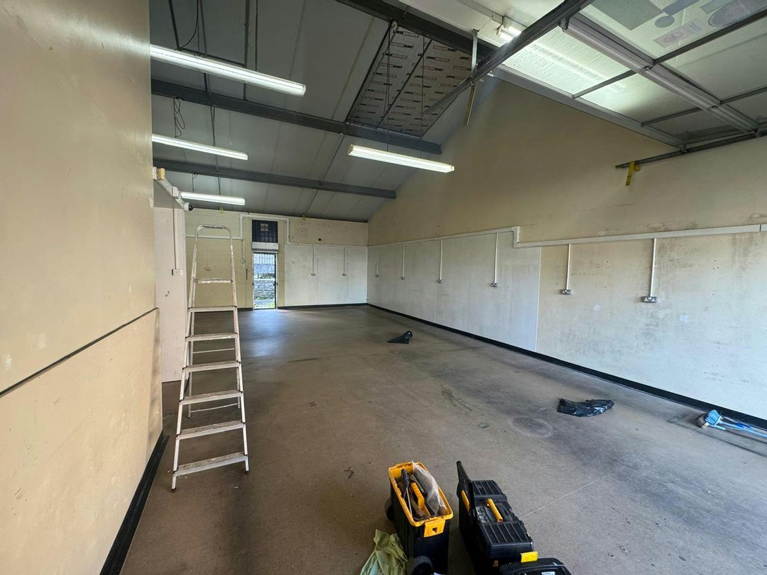 Unit 19, Windmill Farm Business Centre, Bristol, BS3 4DB