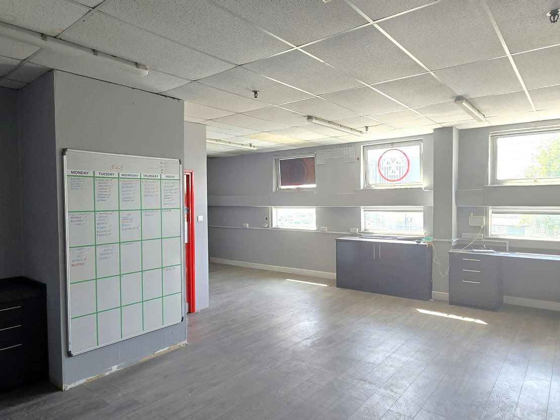 Unit 3, Meridian Trading Estate, Bugsby's Way, Charlton, London, SE7 7SW