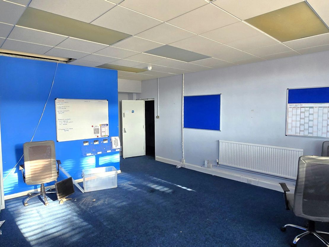 Unit 3 & Unit 5, Lancing Business Park, Blenheim Road, Lancing, BN15 8UQ