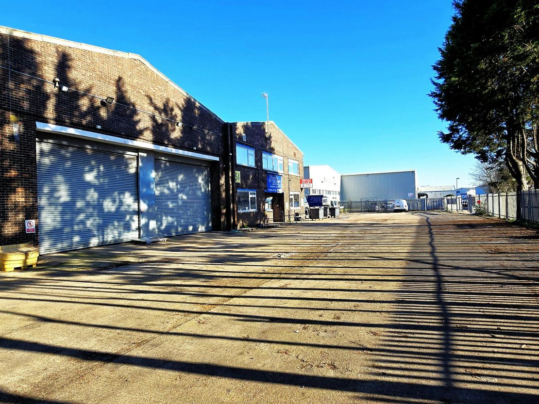 Unit 3 & Unit 5, Lancing Business Park, Blenheim Road, Lancing, BN15 8UQ