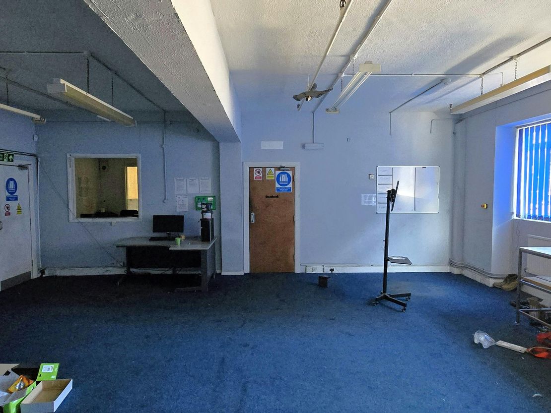 Unit 3 & Unit 5, Lancing Business Park, Blenheim Road, Lancing, BN15 8UQ