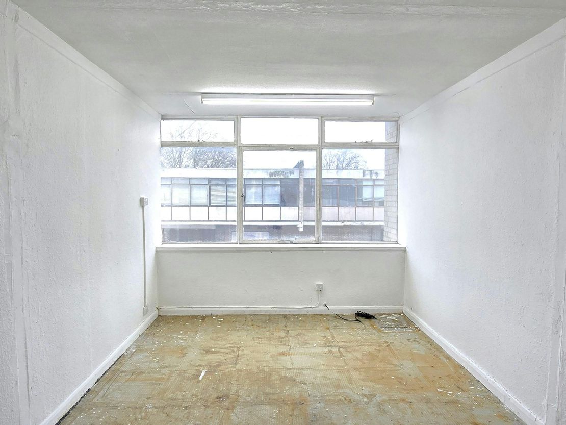 Unit 14, Lyndean Industrial Estate, Felixstowe Road, Abbey Wood, London, SE2 9SG