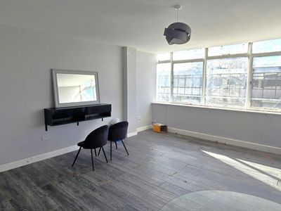 Property Image for Unit 12, Unit 13 & Unit 14, Lyndean Industrial Estate, Felixstowe Road, Abbey Wood, London, SE2 9SG
