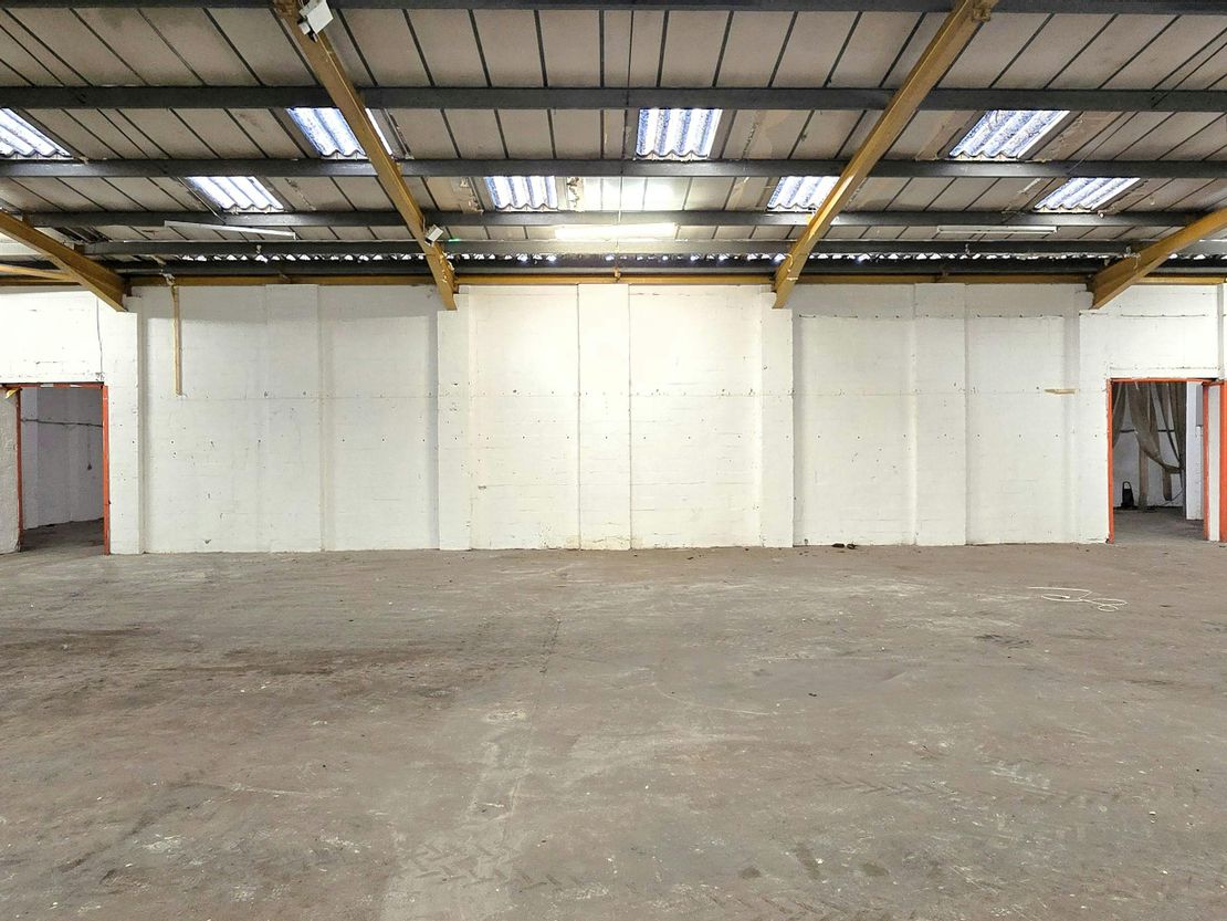 Unit 9, Lyndean Industrial Estate, Felixstowe Road, Abbey Wood, London, SE2 9SG