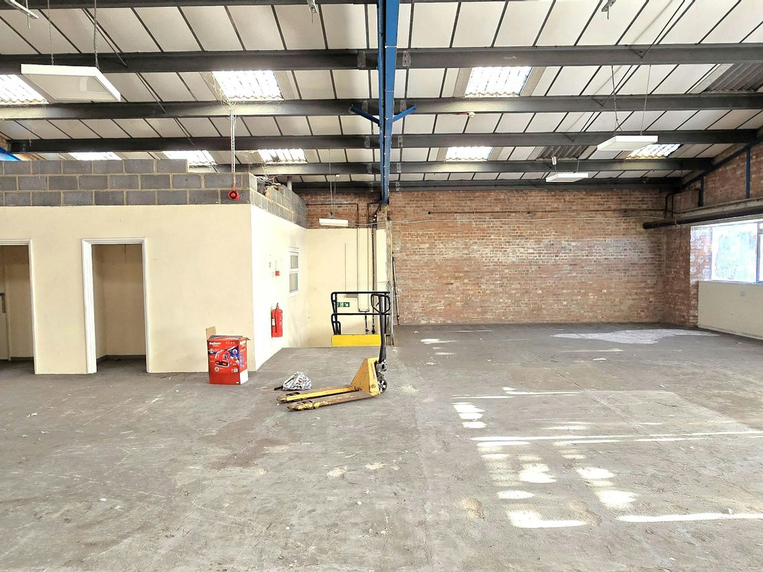Unit 3, Lancing Business Park, Blenheim Road, Lancing, BN15 8UQ