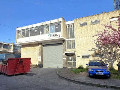 Property Image for Unit 10, Lyndean Industrial Estate, Felixstowe Road, Abbey Wood, London, SE2 9SG