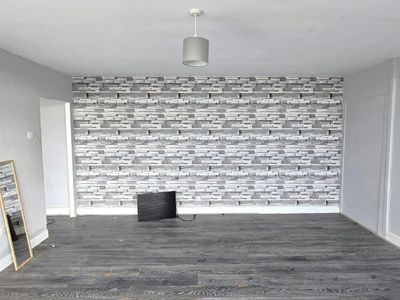 Property Image for Unit 13, Lyndean Industrial Estate, Felixstowe Road, Abbey Wood, London, SE2 9SG