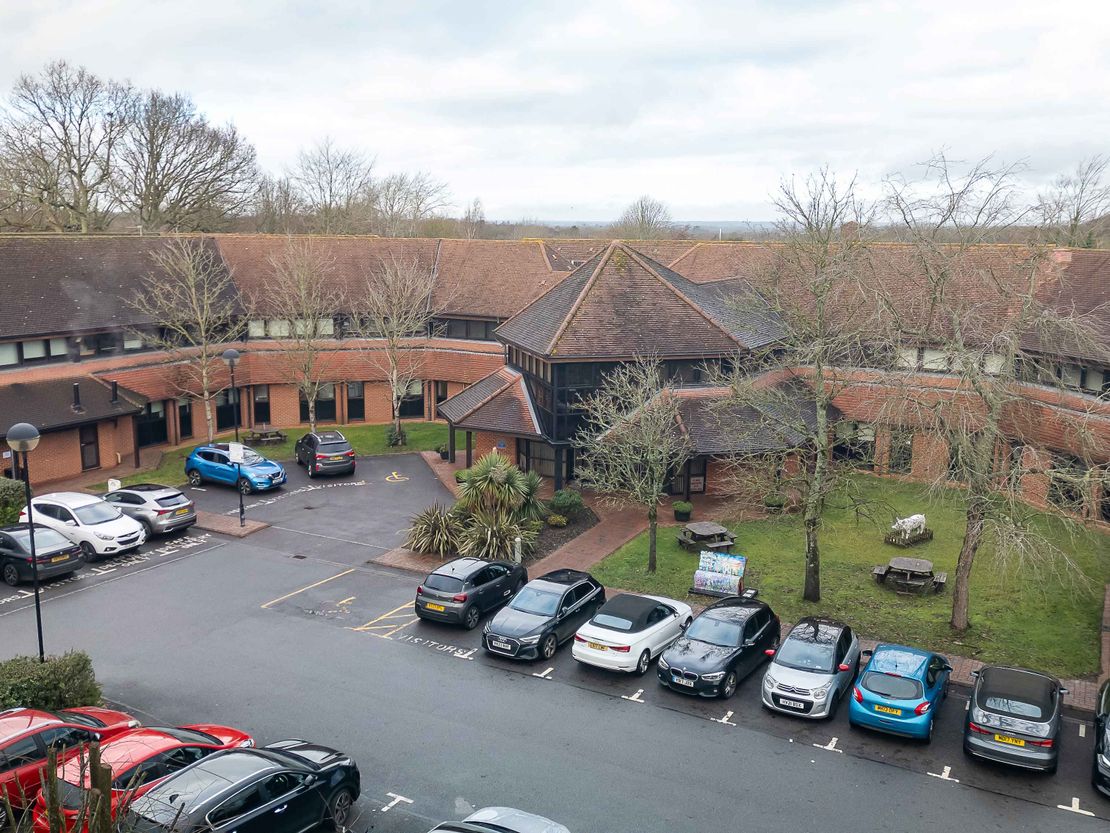 Lutyens Cl, Lychpit, Basingstoke RG24 8AG