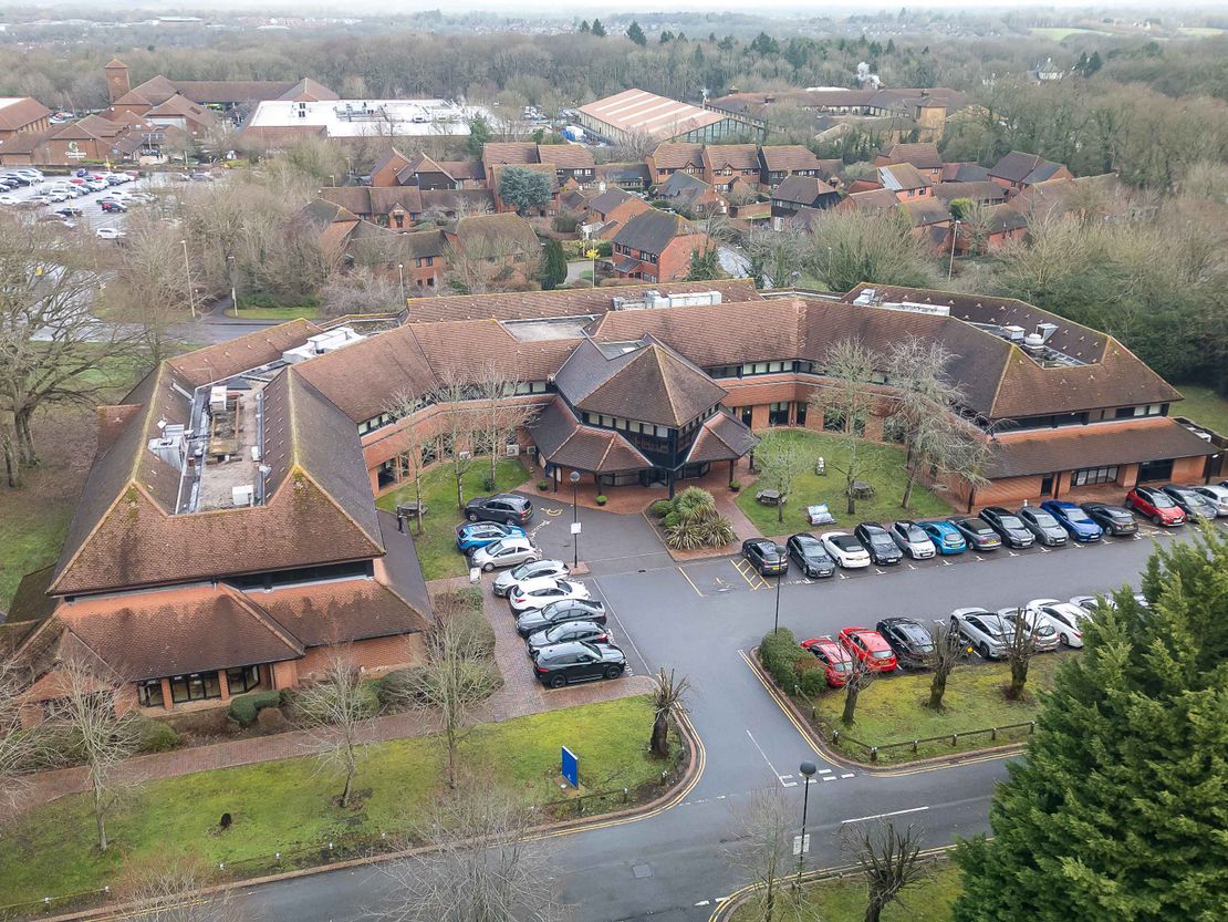 Lutyens Cl, Lychpit, Basingstoke RG24 8AG