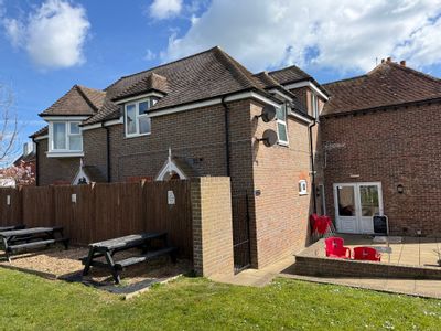 Property Image for 118 High Street, Selsey, Chichester, West Sussex, PO20 0QG