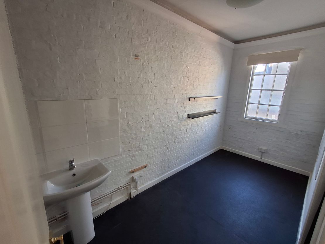 7 Mill Yard, Mill Street, Bedford, Bedfordshire, MK40 3HD