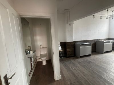 Property Image for 82 Rugby Road, Hinckley, Leicestershire, LE10 0QE