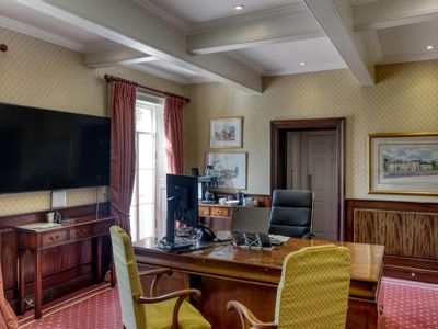 Property Image for Inhurst House, Brimpton Road, Baughurst, Tadley, RG26 5JJ