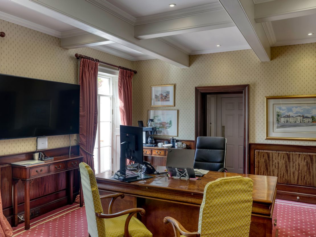 Inhurst House, Brimpton Road, Baughurst, Tadley, RG26 5JJ