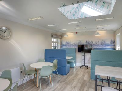 Property Image for Inhurst House, Brimpton Road, Baughurst, Tadley, RG26 5JJ