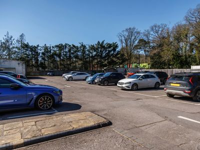Property Image for Inhurst House, Brimpton Road, Baughurst, Tadley, RG26 5JJ