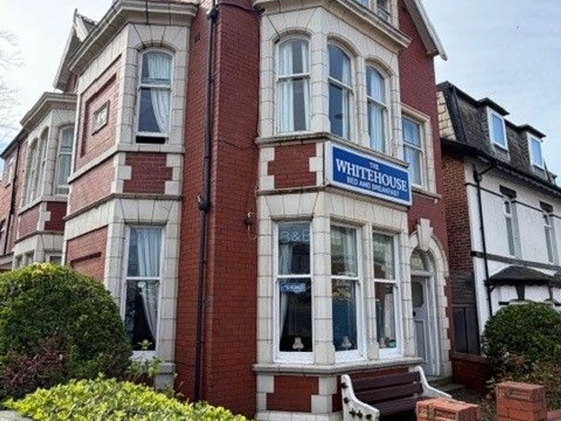 The Whitehouse 102 Adelaide Street, Blackpool, FY1